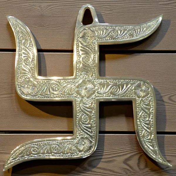 Brass_Home_Decor_Wall_Hanging_Swastic_-_8x0.5x8_Inch_(F787_E)