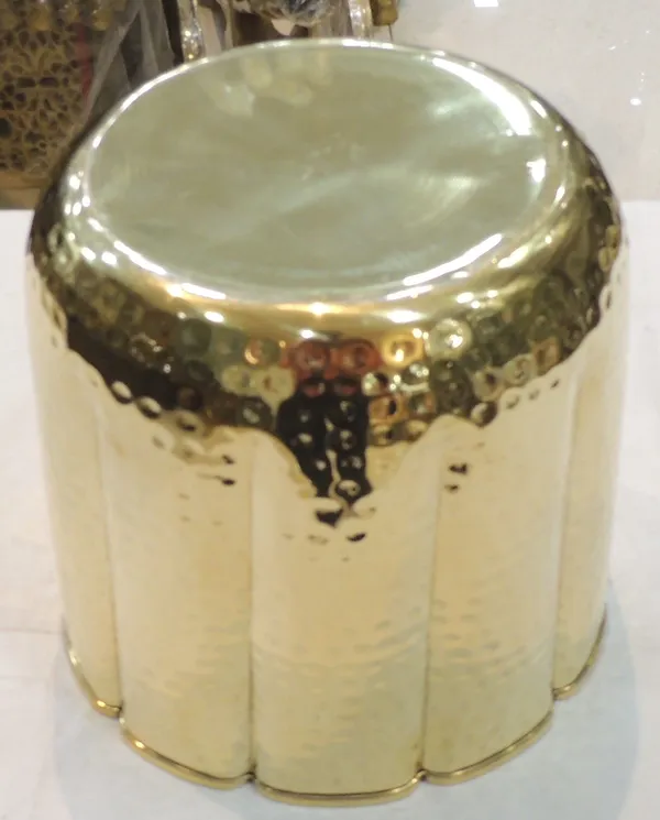 Brass_Home_Decor_Hammered_Planter_-_10x10x9_Inch_(F788_E)