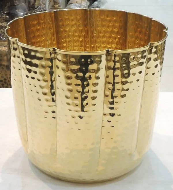 Brass_Home_Decor_Hammered_Planter_-_10x10x9_Inch_(F788_E)