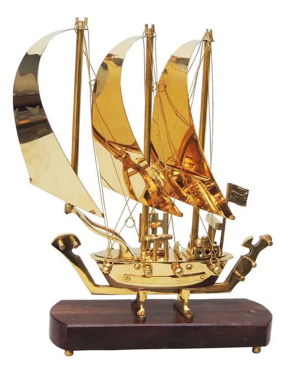 Brass_Table_Decor_Showpiece_Ship_With_Wooden_Base_-_9x3x11.8_inch_(MR129_A)