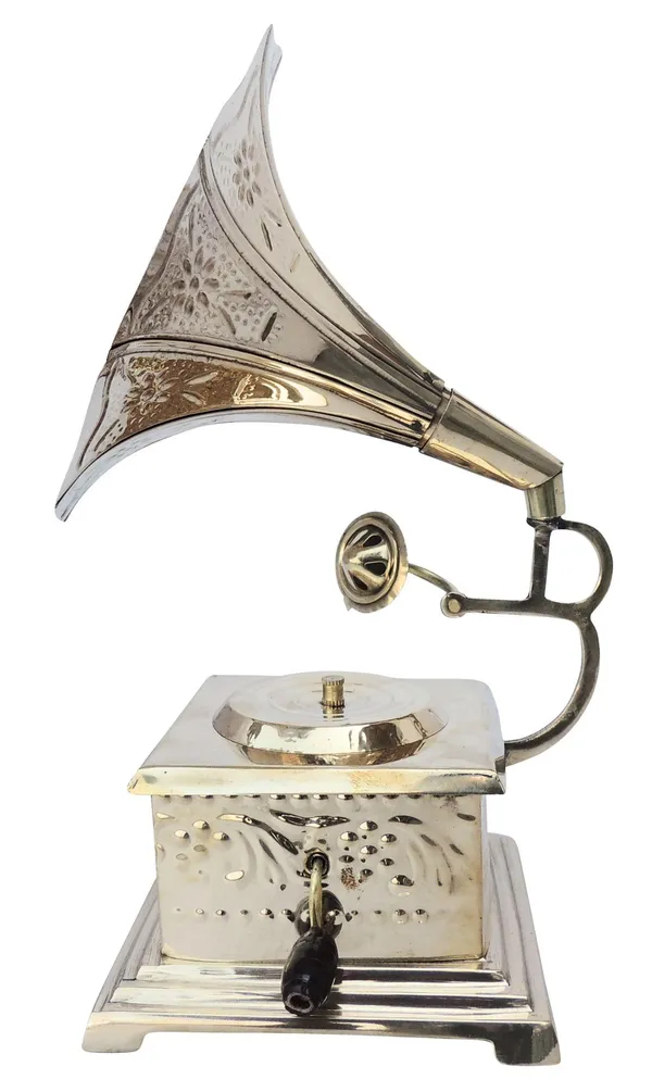 Brass_Showpiece_Gramophone_-_4.1x4.8x9_inch_(MR215_B)