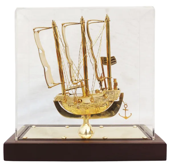 Brass_Decorative_Showpiece_Ship_Covered_With_Box,_Wooden_Base_-_9x4x8.5_Inch_(MR238_A)