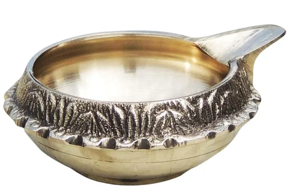 Brass_Table_Decor_Oil_Lamp_Kuber_Deepak_-_3.2x2.7x1.3_inch_(Z140_E)