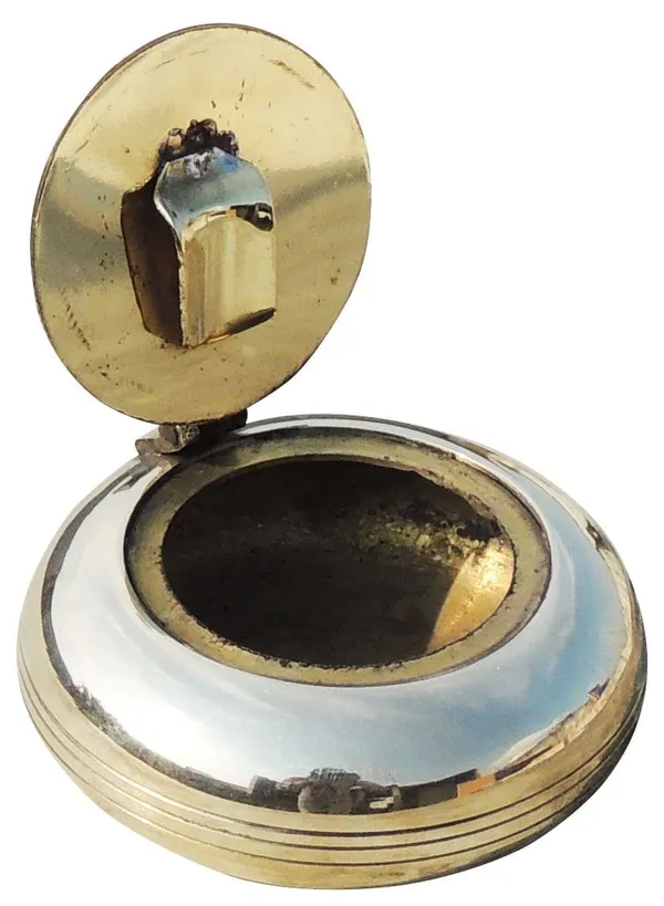 Brass_Ashtray,_Ash_Tray_-_2.6x2.6x1.4_inch_(Z156_D)