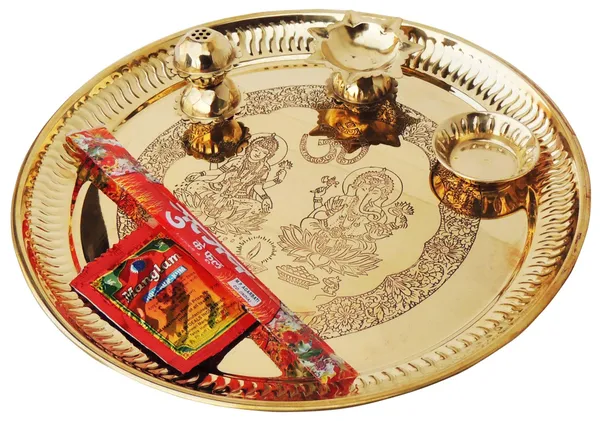 Brass_Decorative_Pooja_Thali_Set_-_11.7x11.7x1.8_Inch_(Z206_D)
