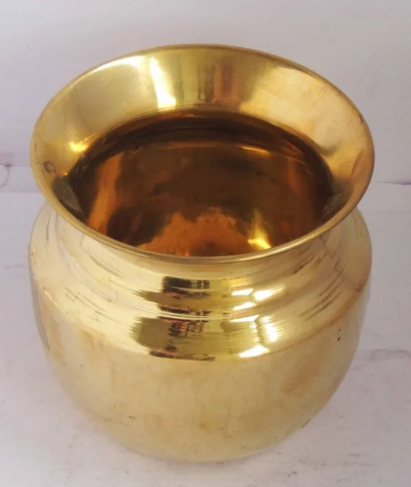 Brass_Handi_Lota_No._7_-_4.5x4.5x4_inch_(Z284_F)_570_ML