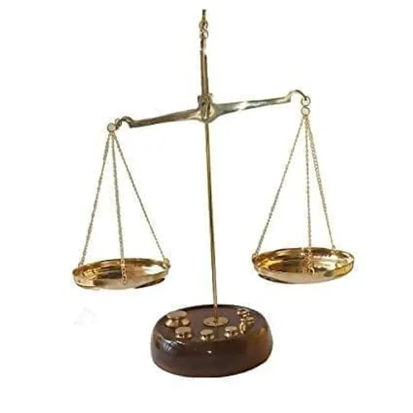 Brass_Tarazu_Weighing_Machine_-_6x3.5x9_inch_(Z303_E)