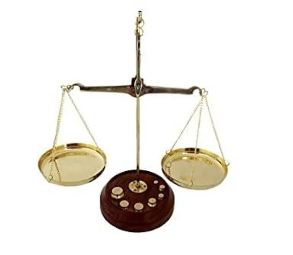 Brass_Tarazu_Weighing_Machine_-_6x3.5x9_inch_(Z303_E)