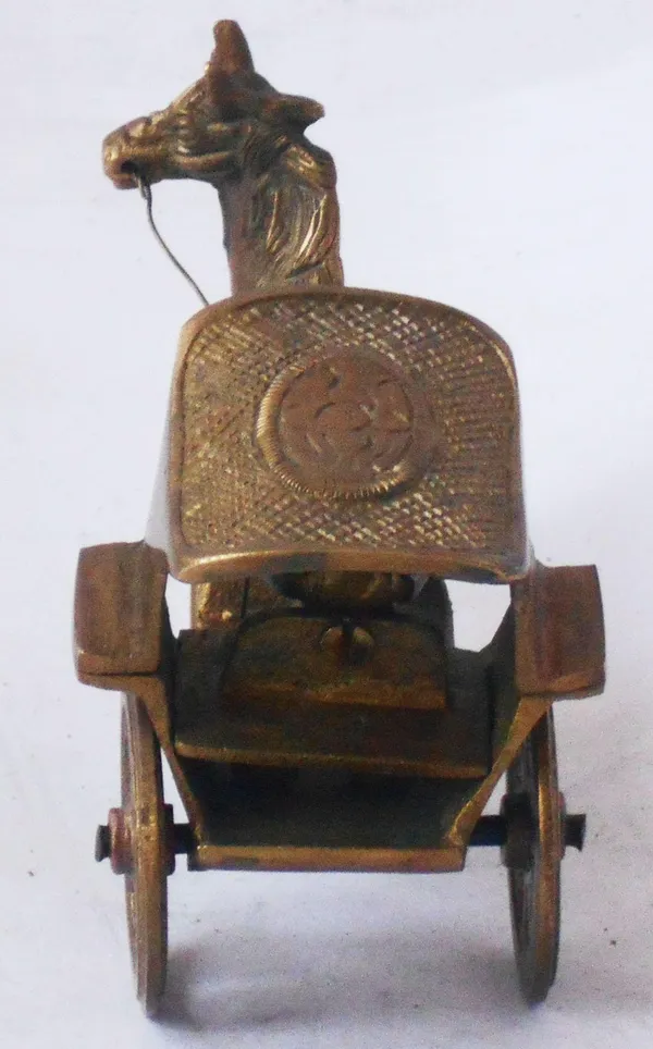Brass_Showpiece_Hourse_Cart_Statue_-_6x3.5x3.2_inch_(Z361_C)