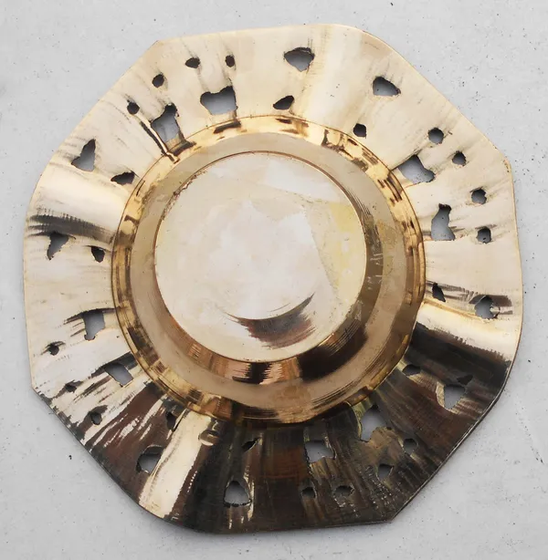 Brass_Ashtray,_Ash_Tray_-_5x5x1_inch_(Z382_B)