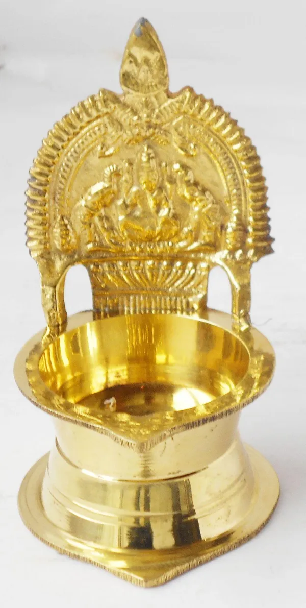 Kamakshi_Deepak_No._40-_4x3.5x6_inch_(Z392_H)