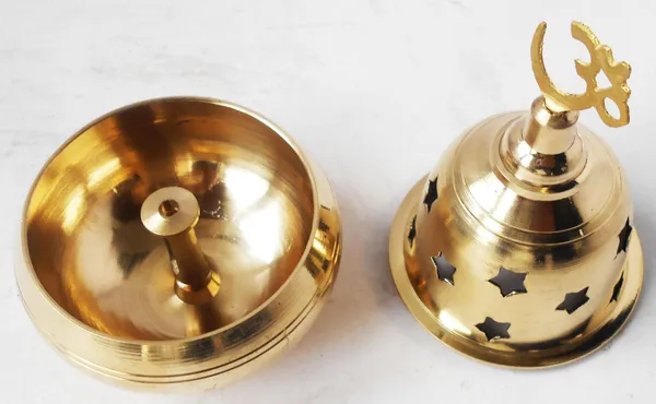 Brass_Apple_Goblet_Deepak_No._3-_2.7x2.7x4.5_inch_(Z401_C)