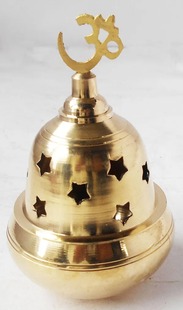 Brass_Apple_Goblet_Deepak_No._3-_2.7x2.7x4.5_inch_(Z401_C)