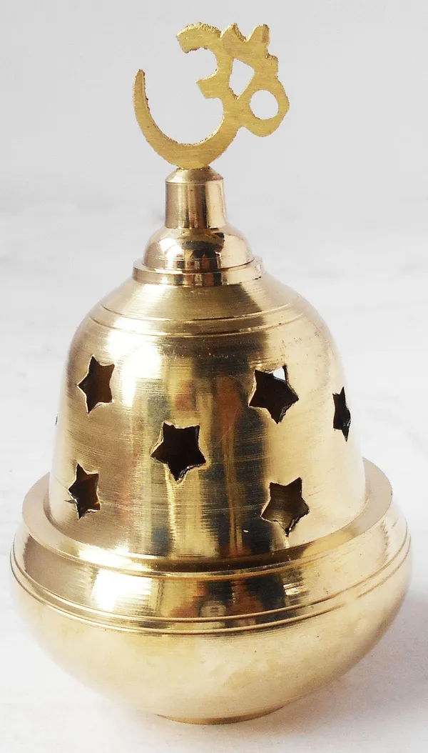 Brass_Apple_Goblet_Deepak_No._3-_2.7x2.7x4.5_inch_(Z401_C)