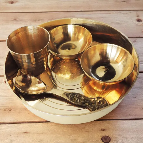 Brass_Laddu_Gopal_Thali_Set_-_4x4x1.4_inch_(Z460_F)