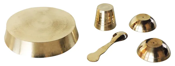 Brass_Laddu_Gopal_Thali_Set_-_4x4x1.4_inch_(Z460_F)