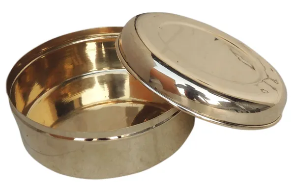 Brass_Roti_Box,_Katordan_-_7.3x7.3x3_Inch_(Z586_E)
