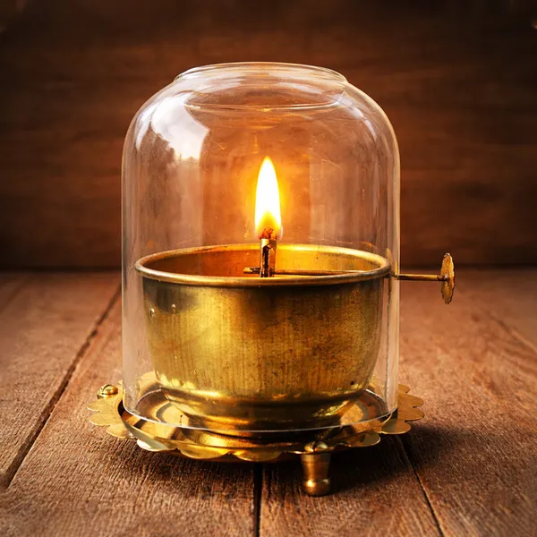 Brass_Table_Decor_Adjustale_Wick_Oil_Lamp_Deepak_-_5x5x5.5_Inch,_300_ML_(Z617_E)