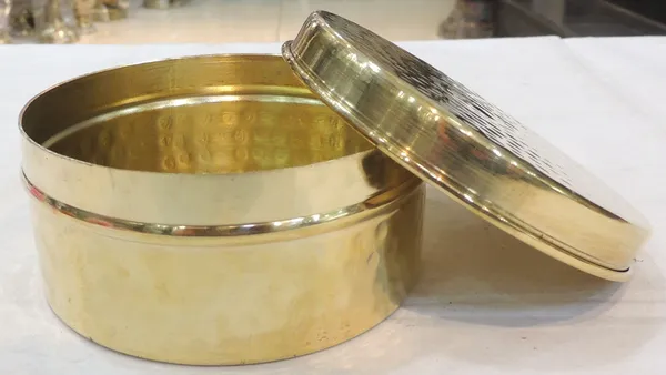 Brass_Laddu_Box_-_4x4x2_Inch_(Z645_B)