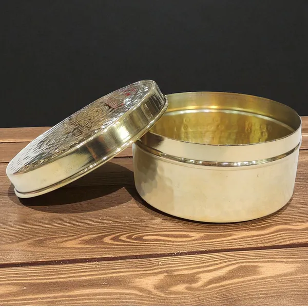 Brass_Laddu_Box_-_4.5x4.5x2.2_Inch_(Z645_C)