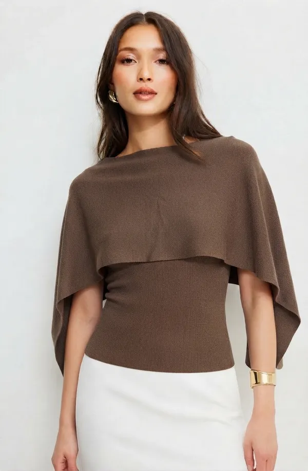 Brown_Korean_Elegance_Women_Layered_Cape_Two-Piece_Set