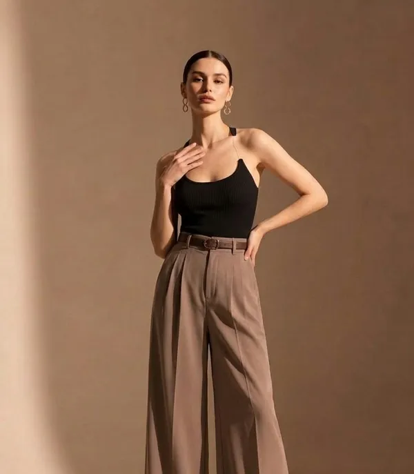 Liza_Femme_Showstopper_Women_Sleek_Ribbed_Black_Cami_Top