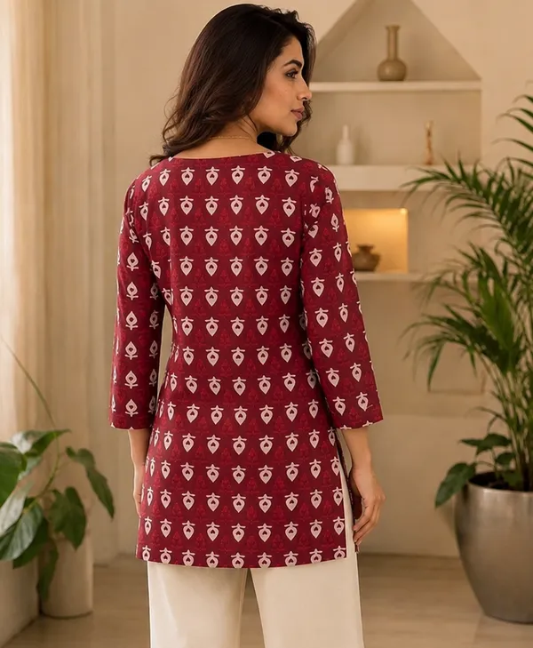 Maroon_Printed_Straight_Kurta_for_Women