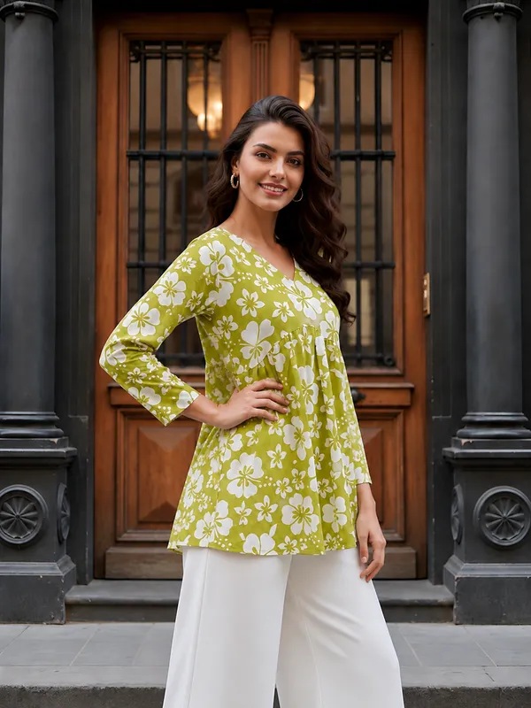 Green_Floral_Flared_Tunic_Top_for_Women