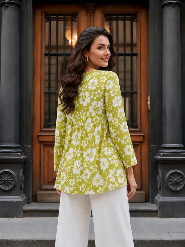 Green_Floral_Flared_Tunic_Top_for_Women