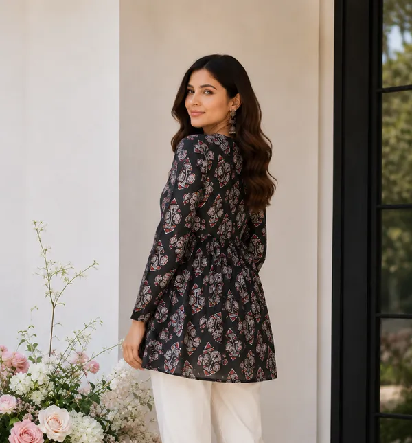Black_Printed_Flared_Kurti_for_Women
