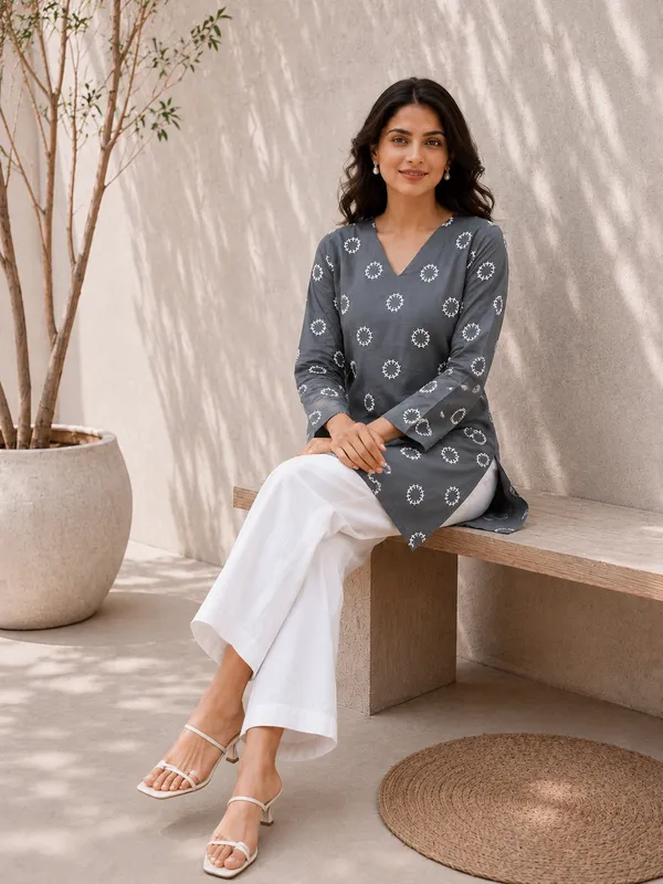Grey_Printed_Straight_Kurti_for_Women