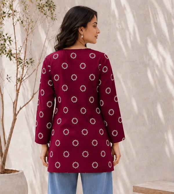 Maroon_Printed_Straight_Kurti_for_Women