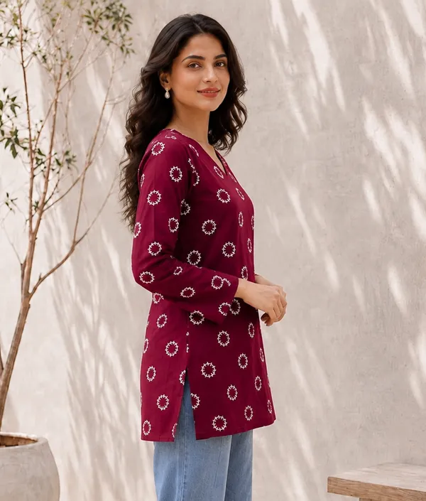 Maroon_Printed_Straight_Kurti_for_Women