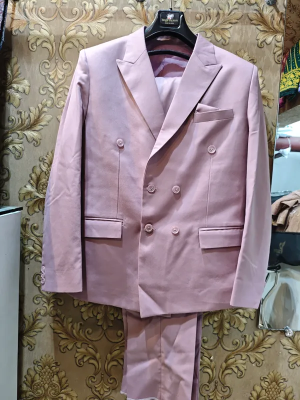 Pink_Double_Breasted_Suit_Set_for_Women