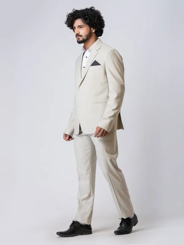 Off_White_Tailored_Suit_Set_for_Men