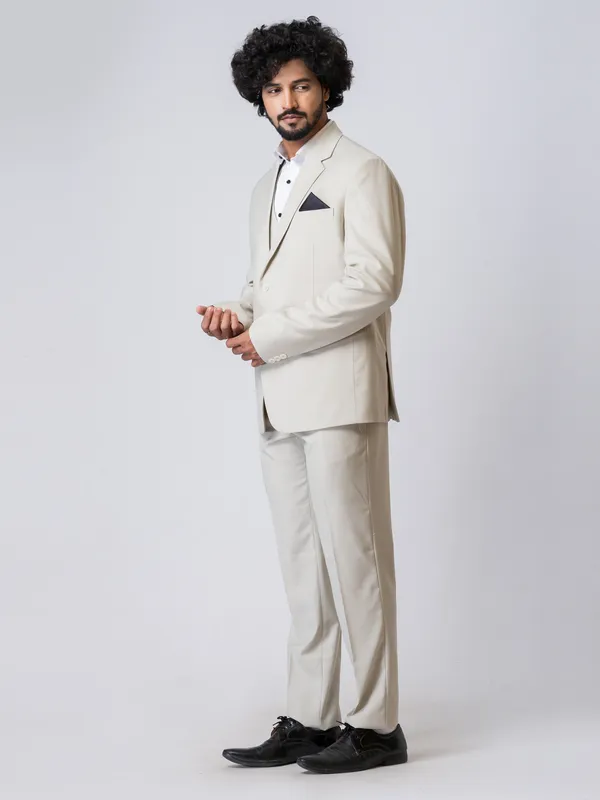 Off_White_Tailored_Suit_Set_for_Men