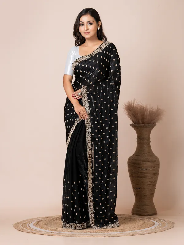 Classic_Black_Malmal_Silk_Saree_with_Embroidered_Border