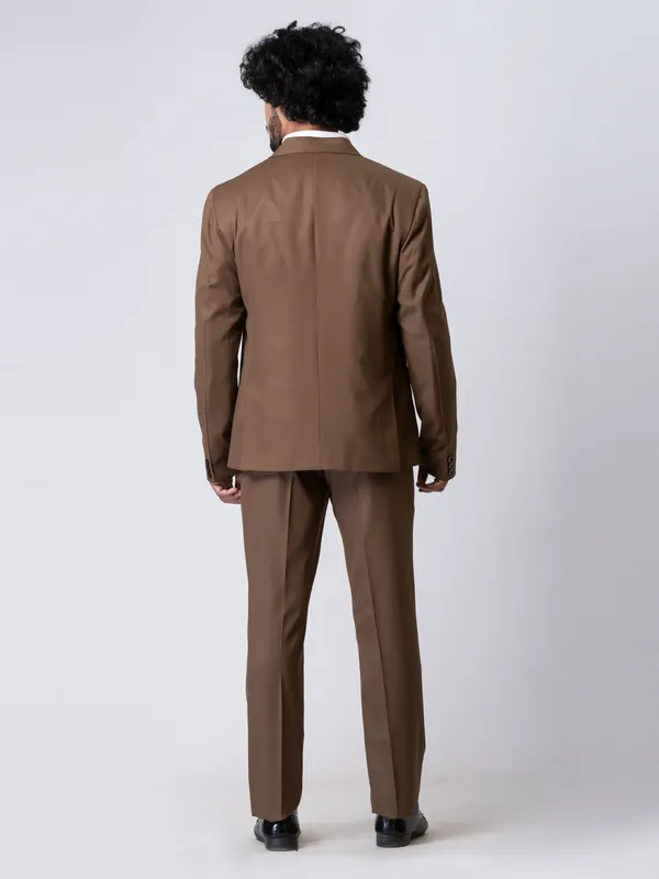Sleek_Brown_Three_Piece_Suit_for_Men