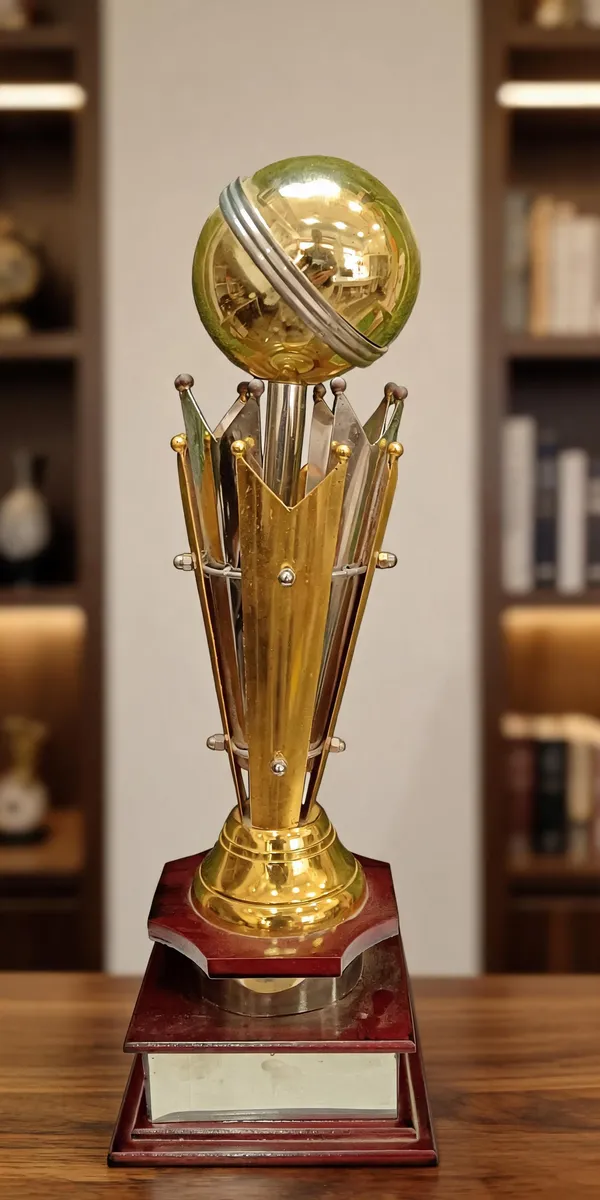 Metal_Golden_World_Cup_Achievement_Trophy