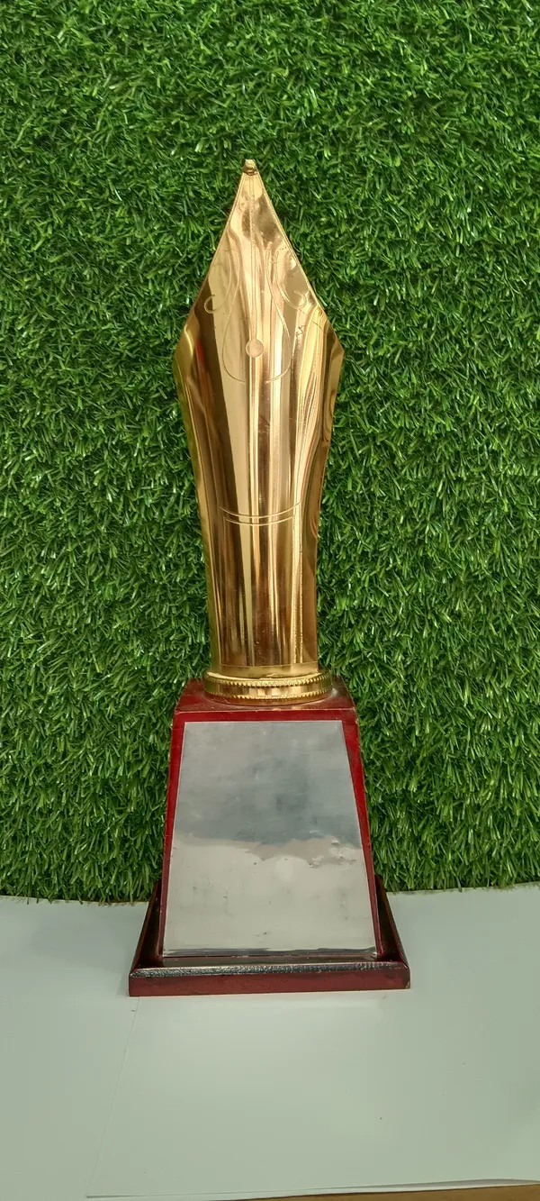 Golden_Praying_Hands_Recognition_Trophy_Metal_Personalized