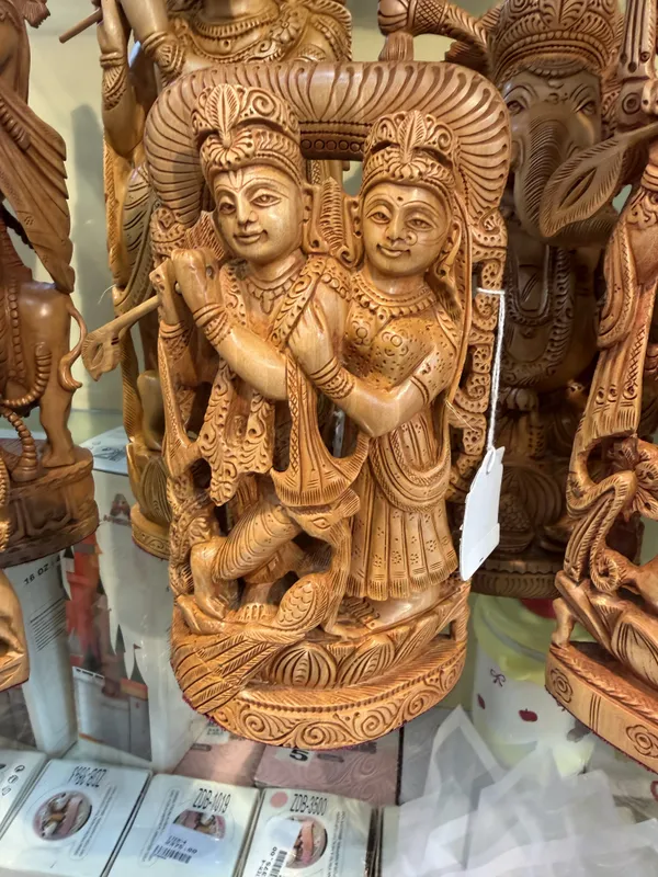 Wooden_Religious_Carved_Radha_Krishna_Idol
