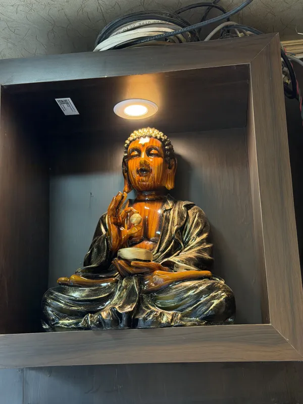 Wooden_Buddha_Wall_Mounted_Shrine_Cabinet