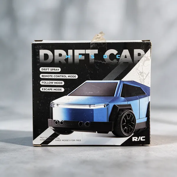 Blue_Plastic_Remote_Control_Drift_Car_Kids