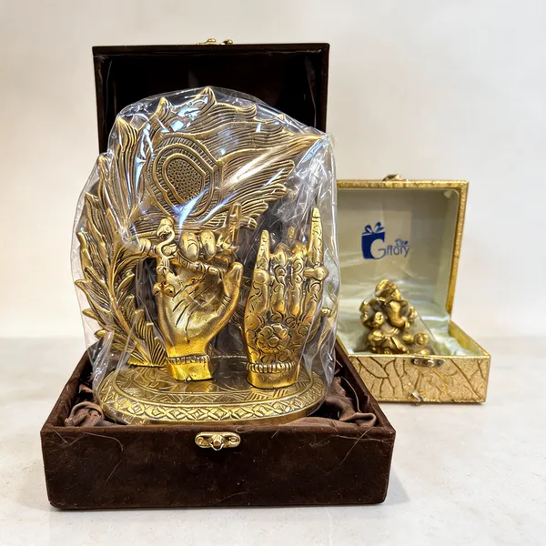 Gold_Brass_Religious_Idol_Home_Decor