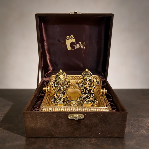 Gold_Brass_Religious_Idol_Set_Home_Decor