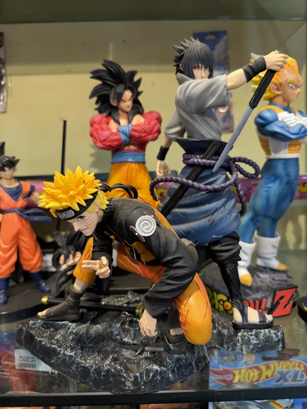 Naruto_Crouching_Anime_Character_Collectible_Figure