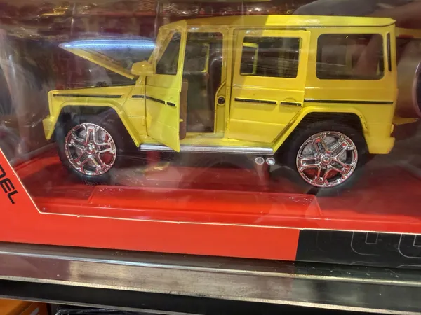 Yellow_SUV_Toy_Car