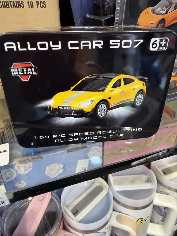 Yellow_Alloy_Remote_Control_Model_Car