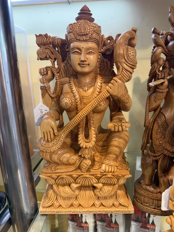 Wood_Carved_Goddess_Saraswati_Veena_Idol