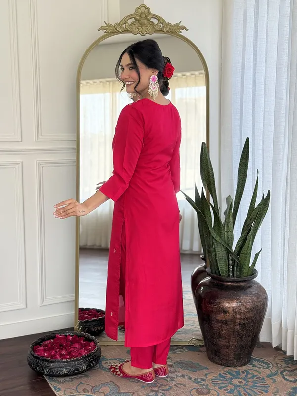 Pink_Art_Silk_Straight_Embroidered_Kurta_Set_For_Women
